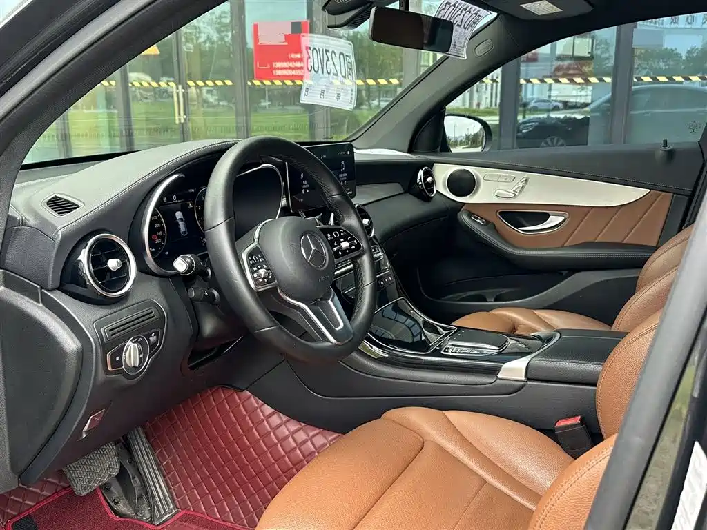 Mercedes-Benz GLC Coupe 2021 GLC 260 4MATIC Coupe SUV фото 7