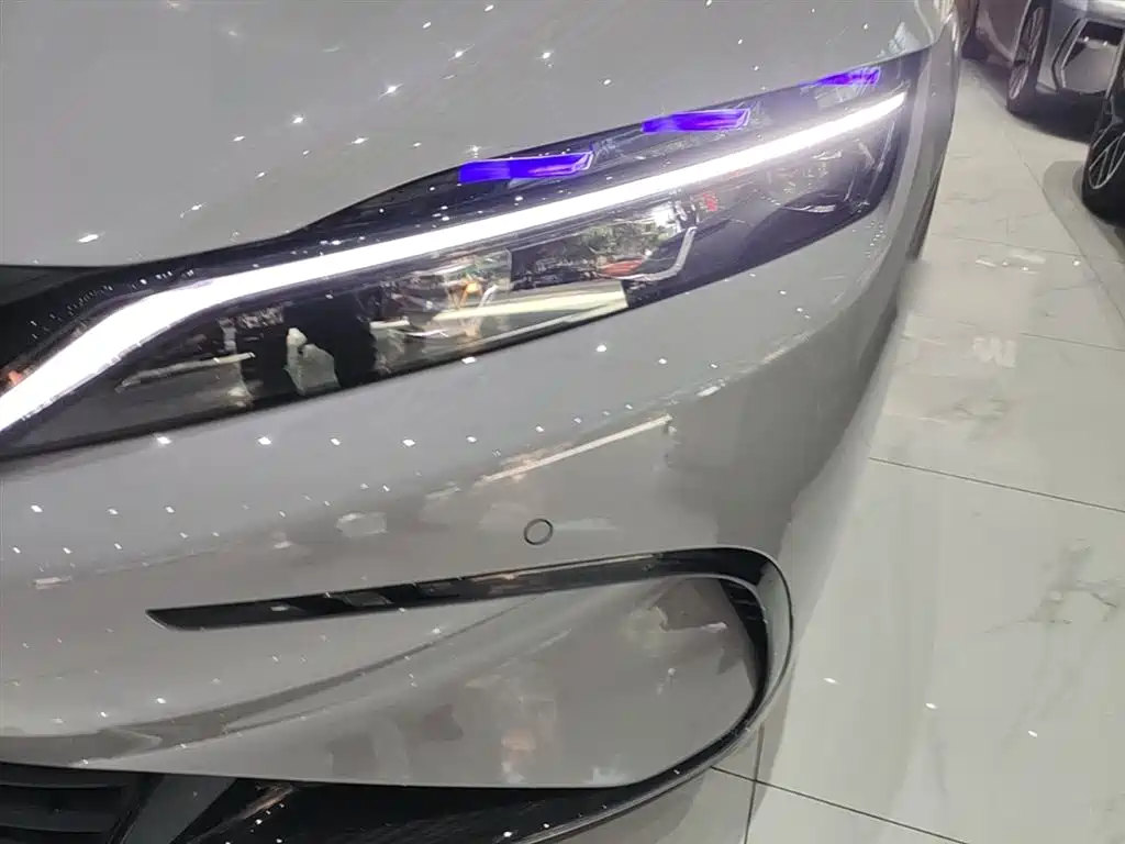BYD Han 2026 DM-i Smart Driving Edition 245km Premium фото 24