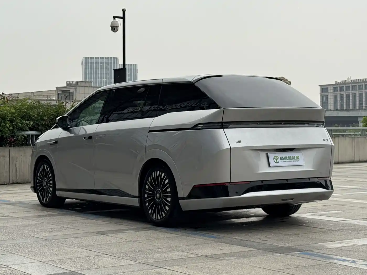 XIAOPENG X9