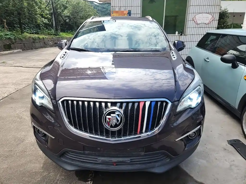 Photo 3 - Buick Envision Plus