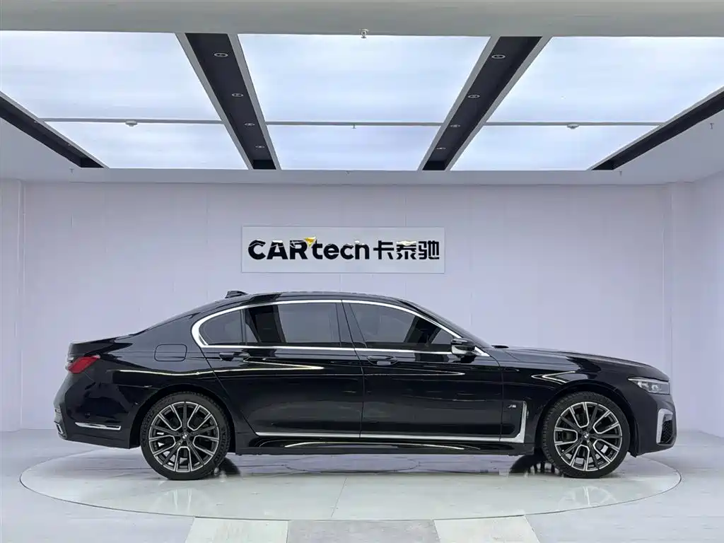 BMW 7 Series 2019 740Li Leading M Sport Package фото 6