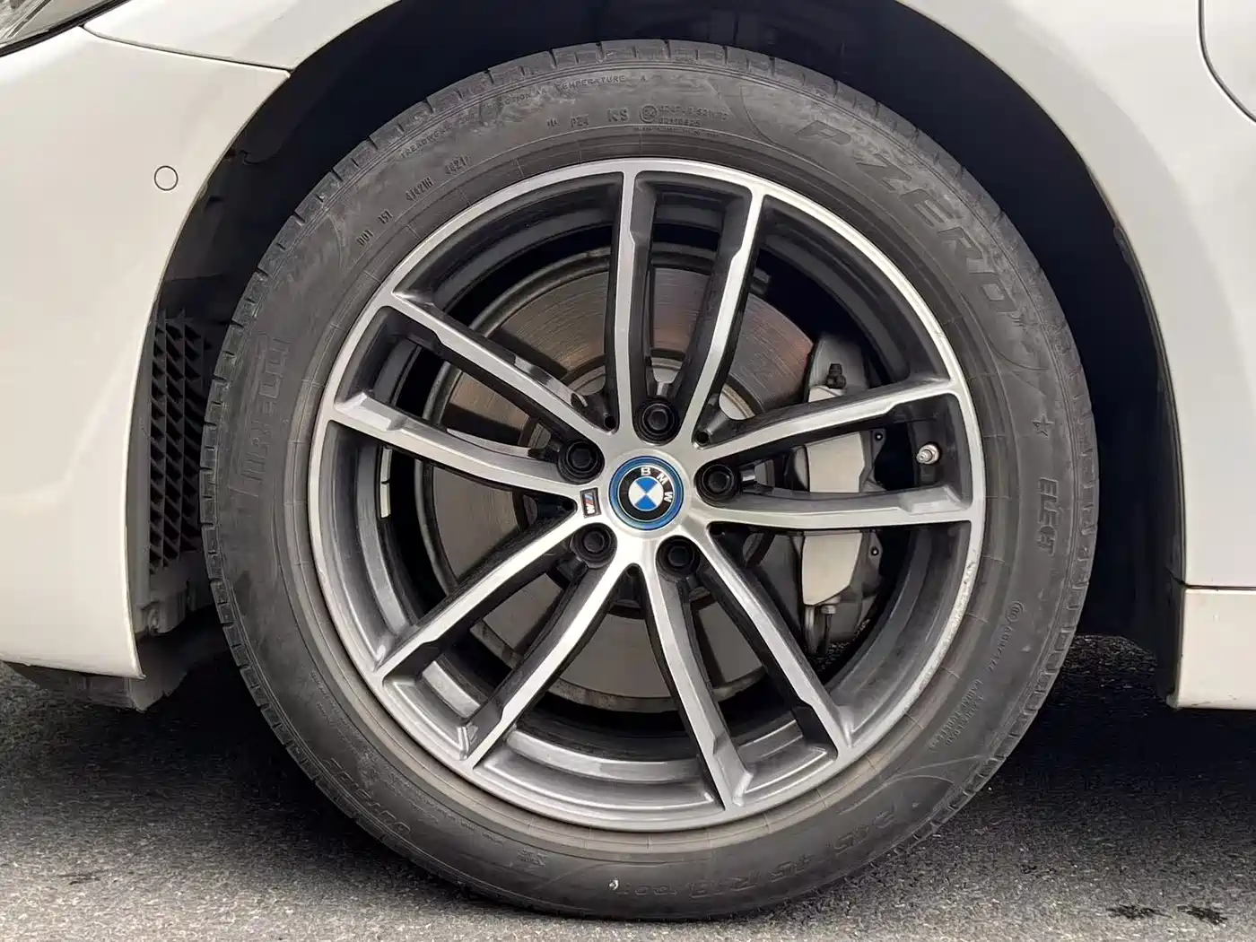 BMW 5 Series New Energy 2022 Facelift 535Le Pioneer M Sport Package фото 7