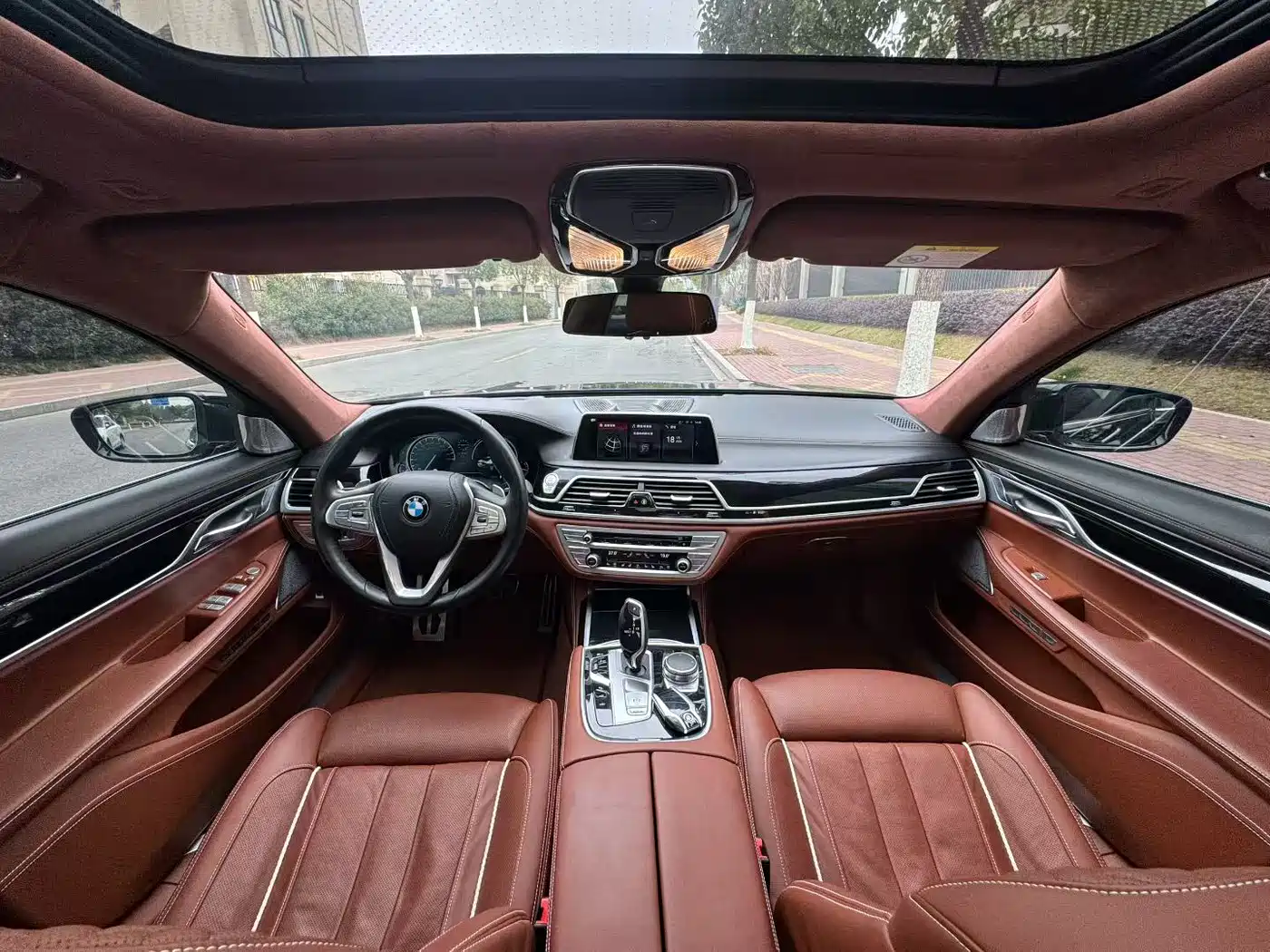 BMW 7 Series 2018 740Li xDrive Premium Type M Sport Package фото 12