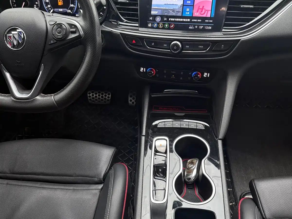 Buick Regal 2021 GS 28T Premium Model фото 10