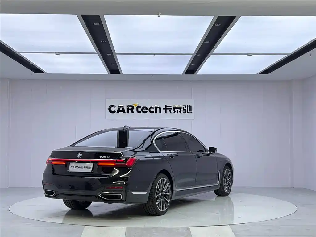 BMW 7 Series 2019 740Li Leading M Sport Package фото 5