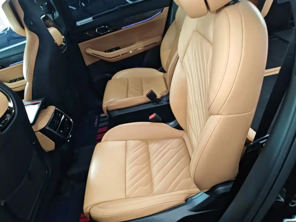 Lynk & Co 09 2023 2021 2.0T Halo 6-Seater