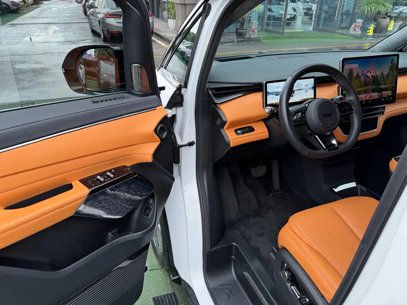 Geely Galaxy Yizhen L380 2024 140kWh 6-Seater AWD Ultra фото 4