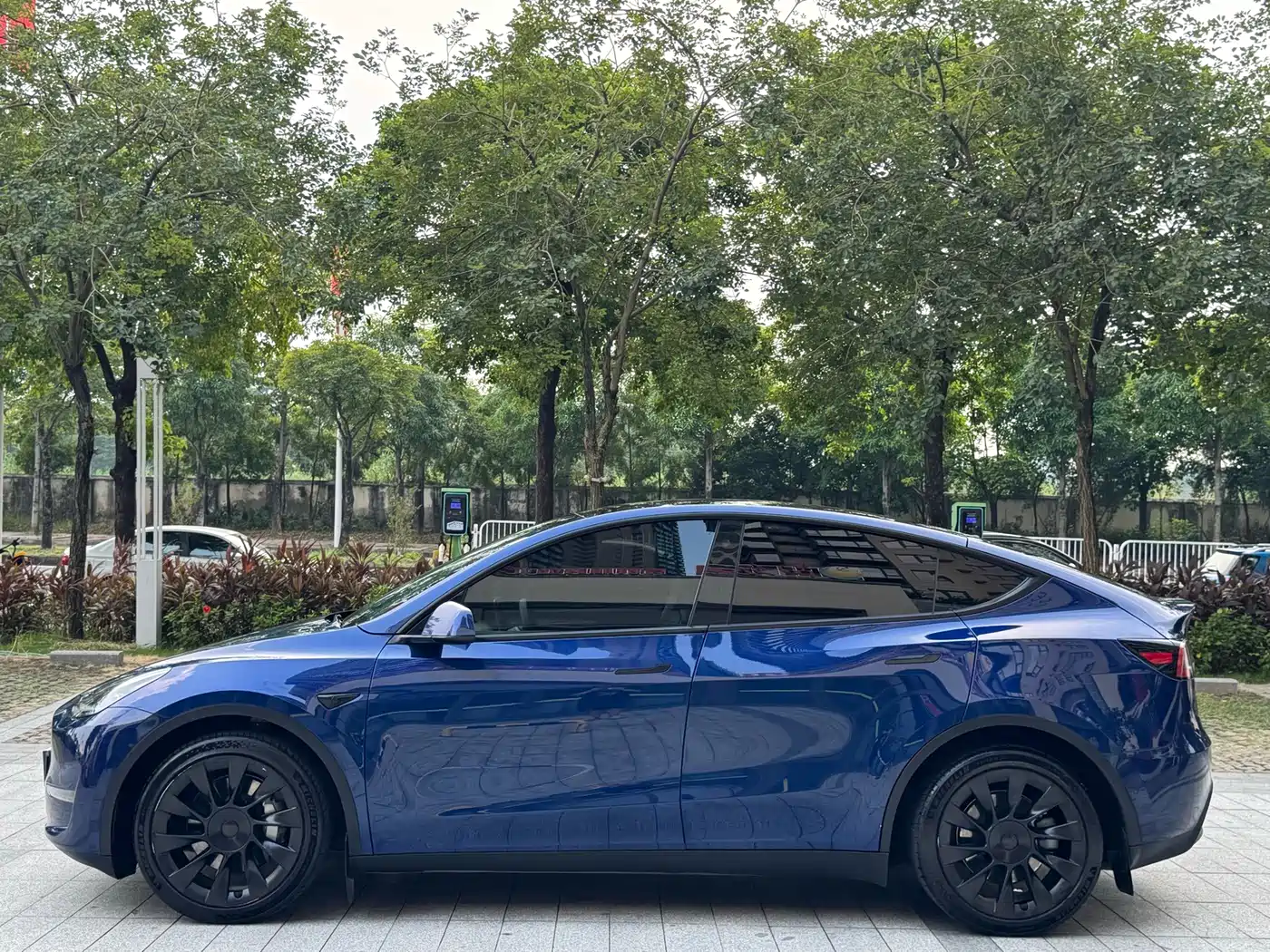 Фото 13 - Tesla Model Y
