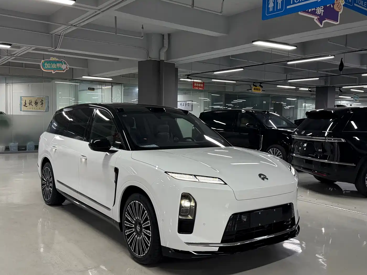 NIO ES8 2026 2025 Model 6-Seat Executive Luxury Edition