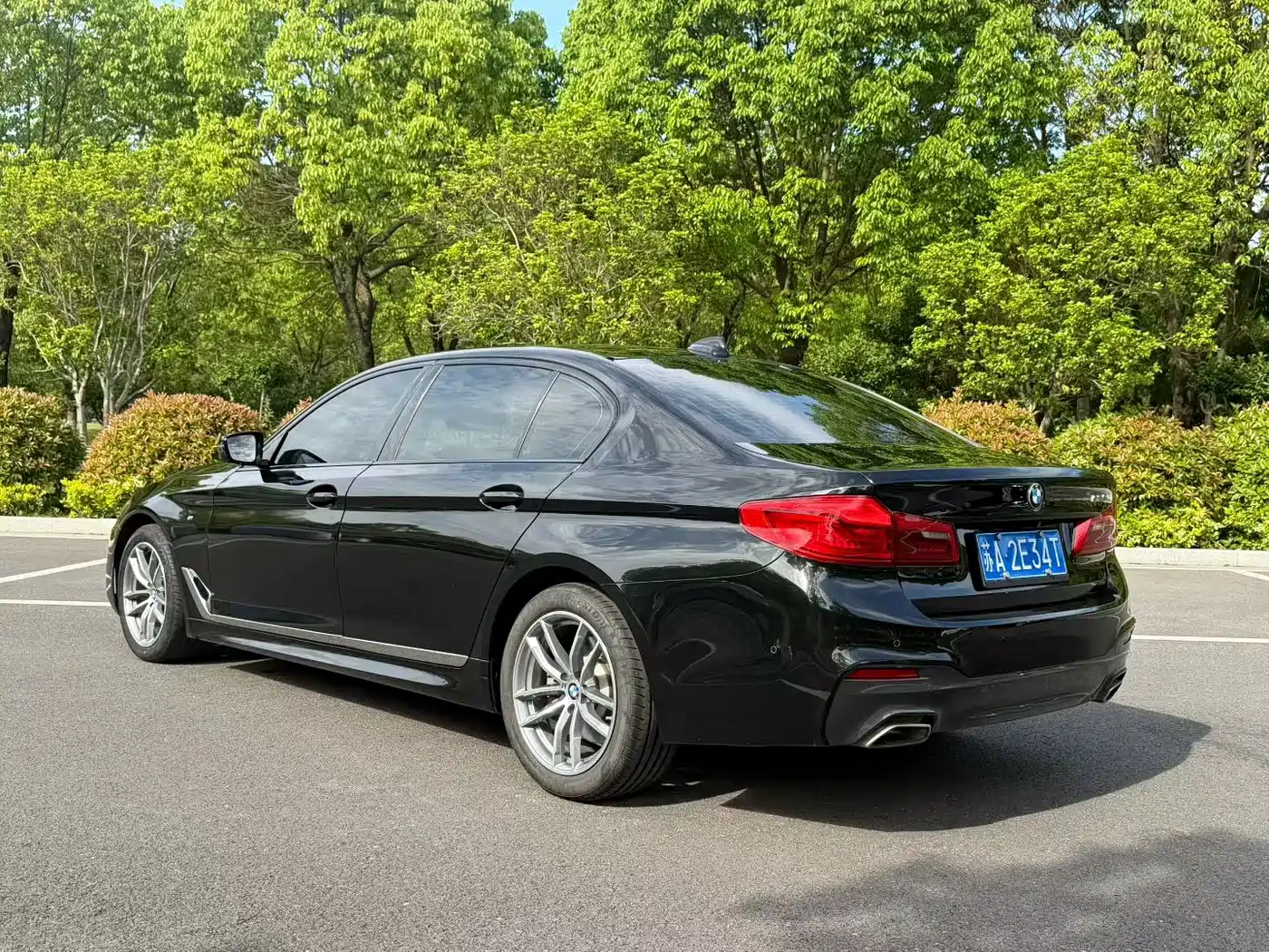 BMW 5 Series 2019 525Li M Sport Package фото 4