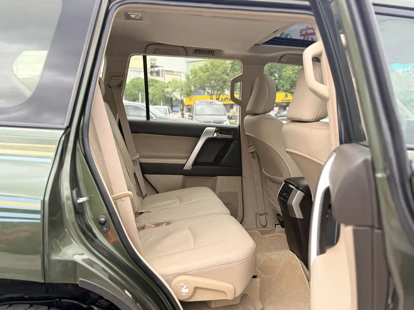 Toyota Prado 2010 4.0L Automatic TX-L фото 8