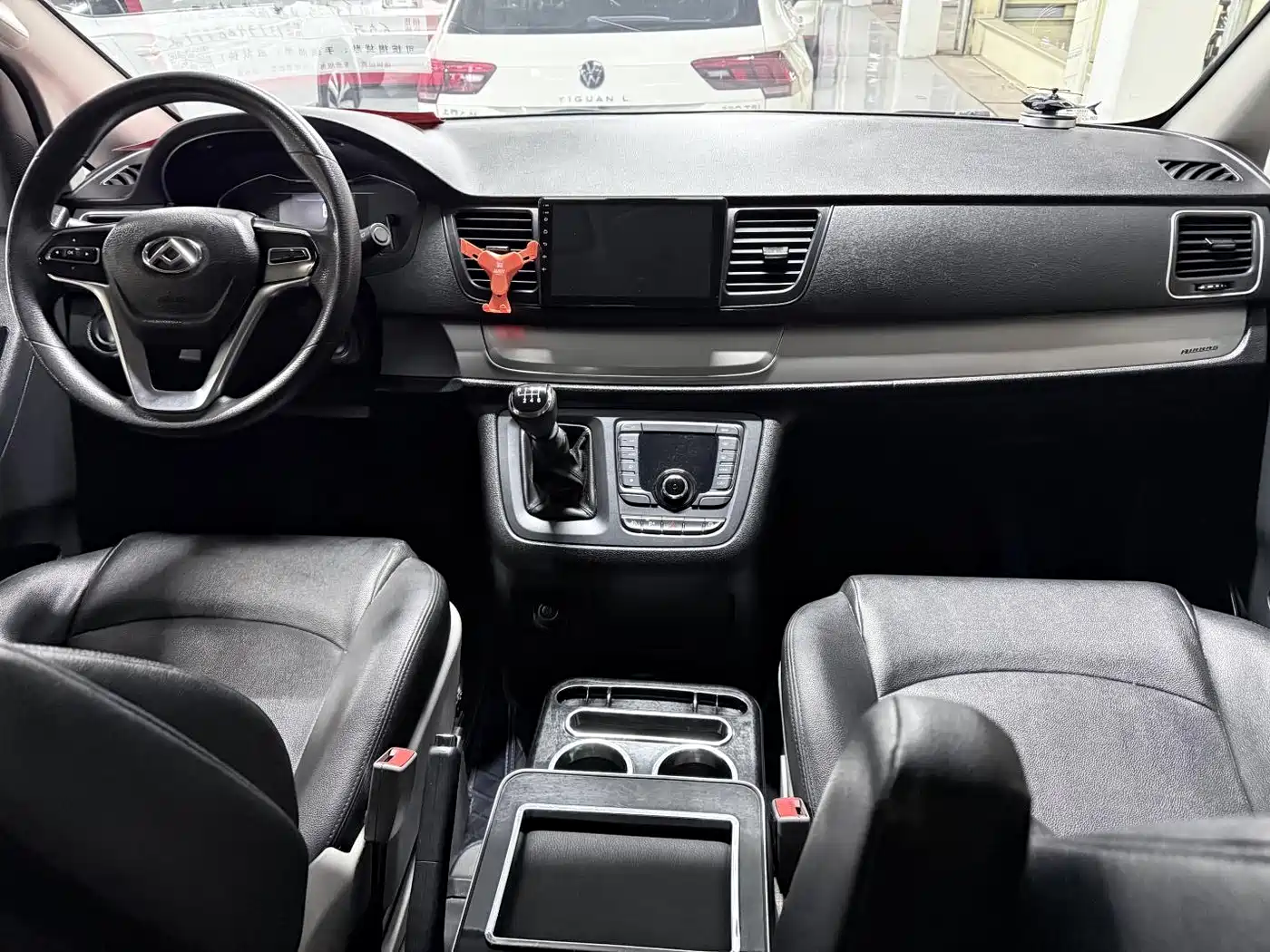 SAIC Maxus Maxus G10 2021 2.0T Manual Smart Edition Diesel 7-Seater фото 10