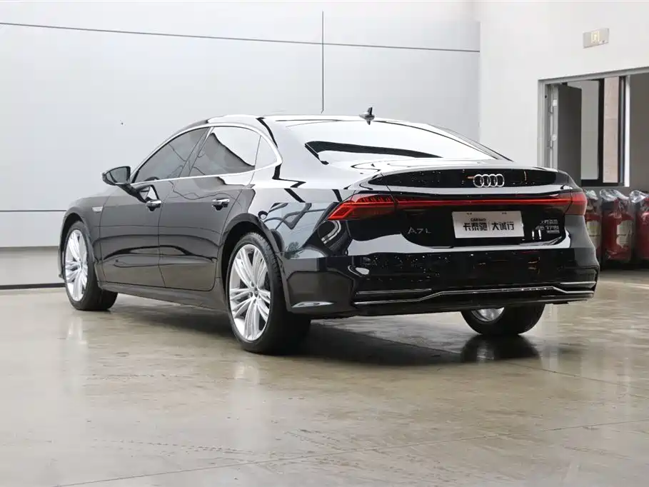 Audi A7L 2024 45 TFSI quattro Premium Luxury фото 33