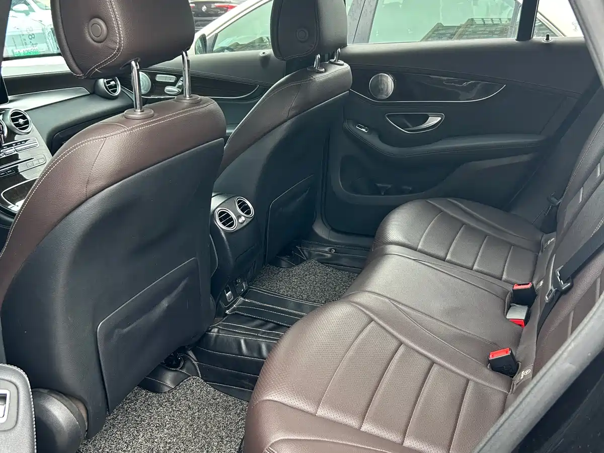 Mercedes-Benz GLC 2019 GLC 260 4MATIC Luxury фото 7
