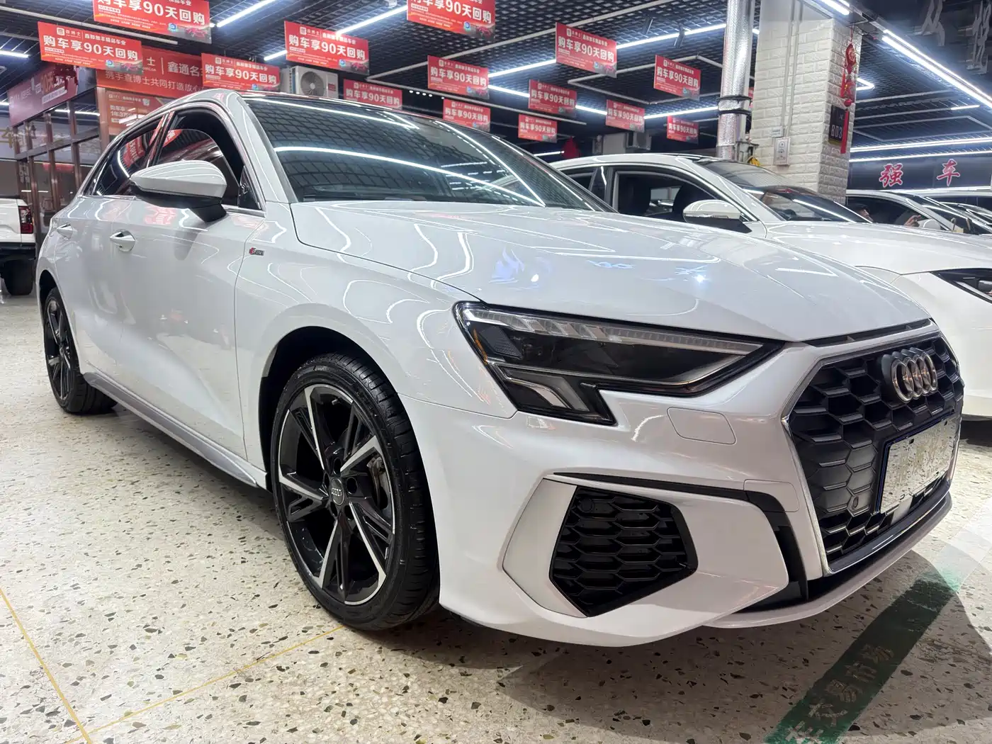 Audi A3 2022 Sportback 35 TFSI Style Sport фото 3