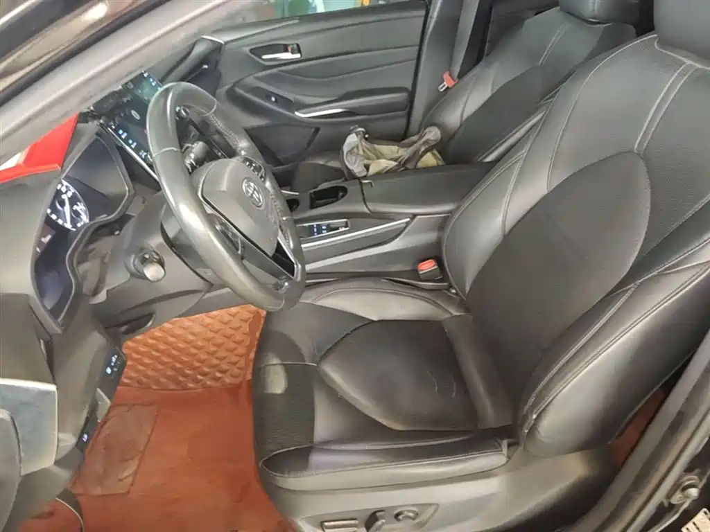 Toyota Avalon 2019 Hybrid 2.5L Luxury Edition China VI фото 15