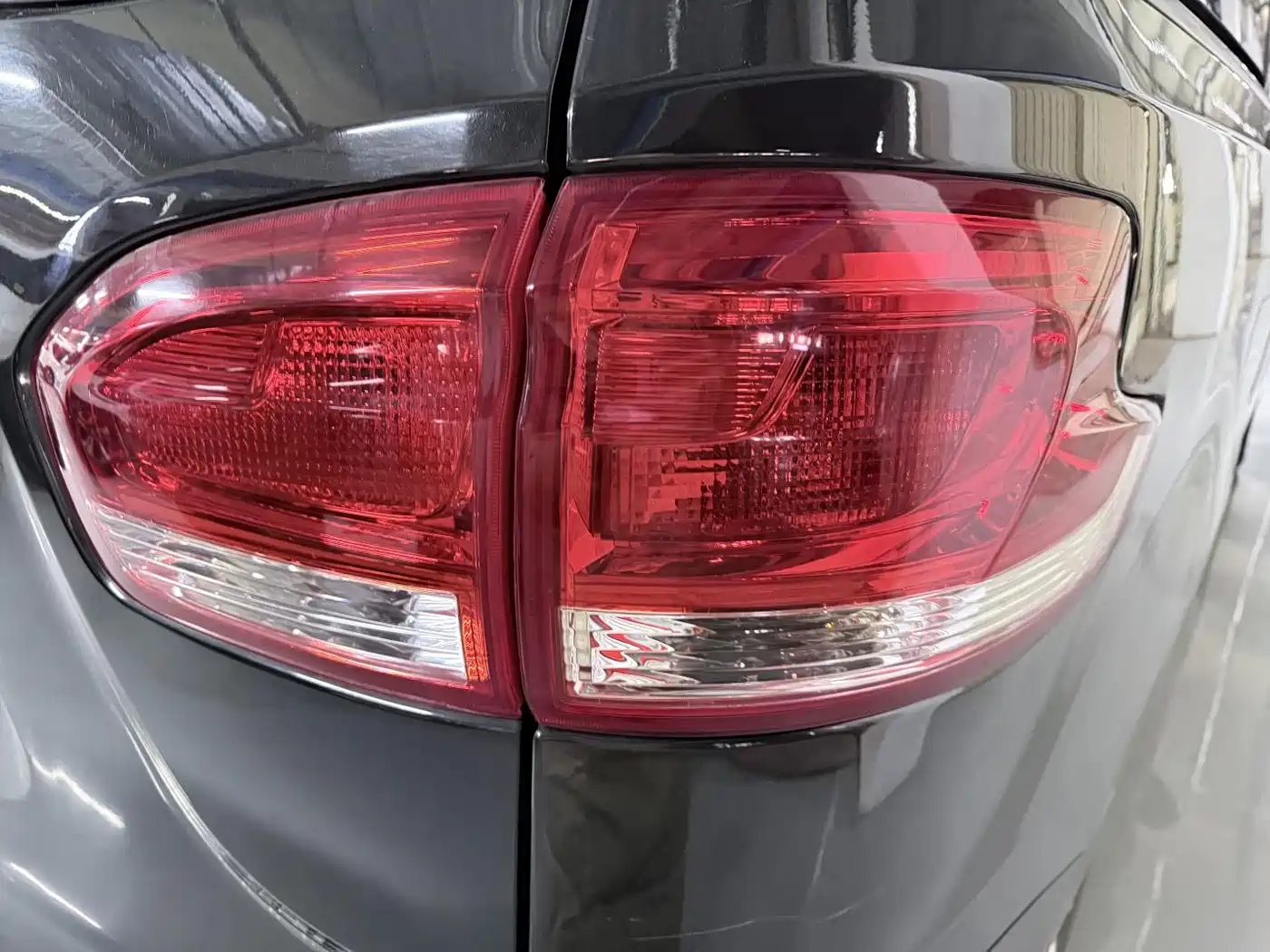 SAIC Maxus Maxus G10 2021 2.0T Manual Smart Edition Diesel 7-Seater фото 18