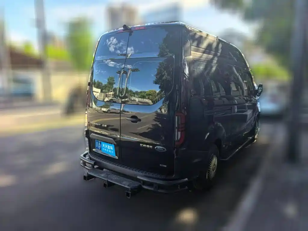 Ford Transit 2023 2023 Model 2.0T Diesel Manual Business Travel Medium Wheelbase Medium Roof 7/8/9 Seater