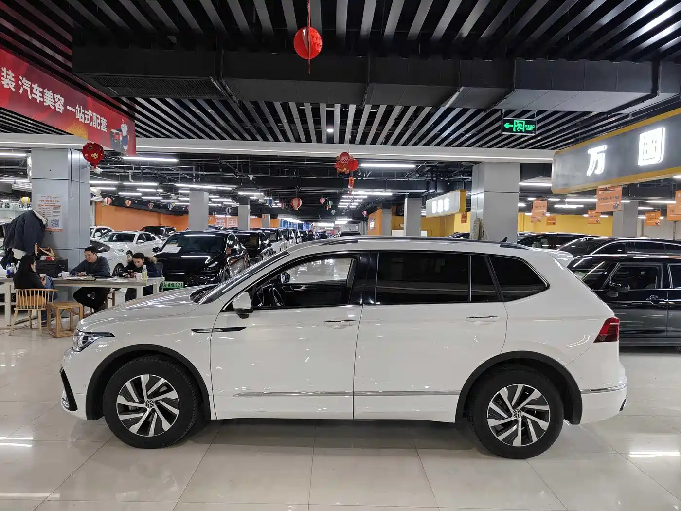Volkswagen Tiguan L PHEV 2022 430PHEV Plug-in Hybrid Flagship Edition фото 5