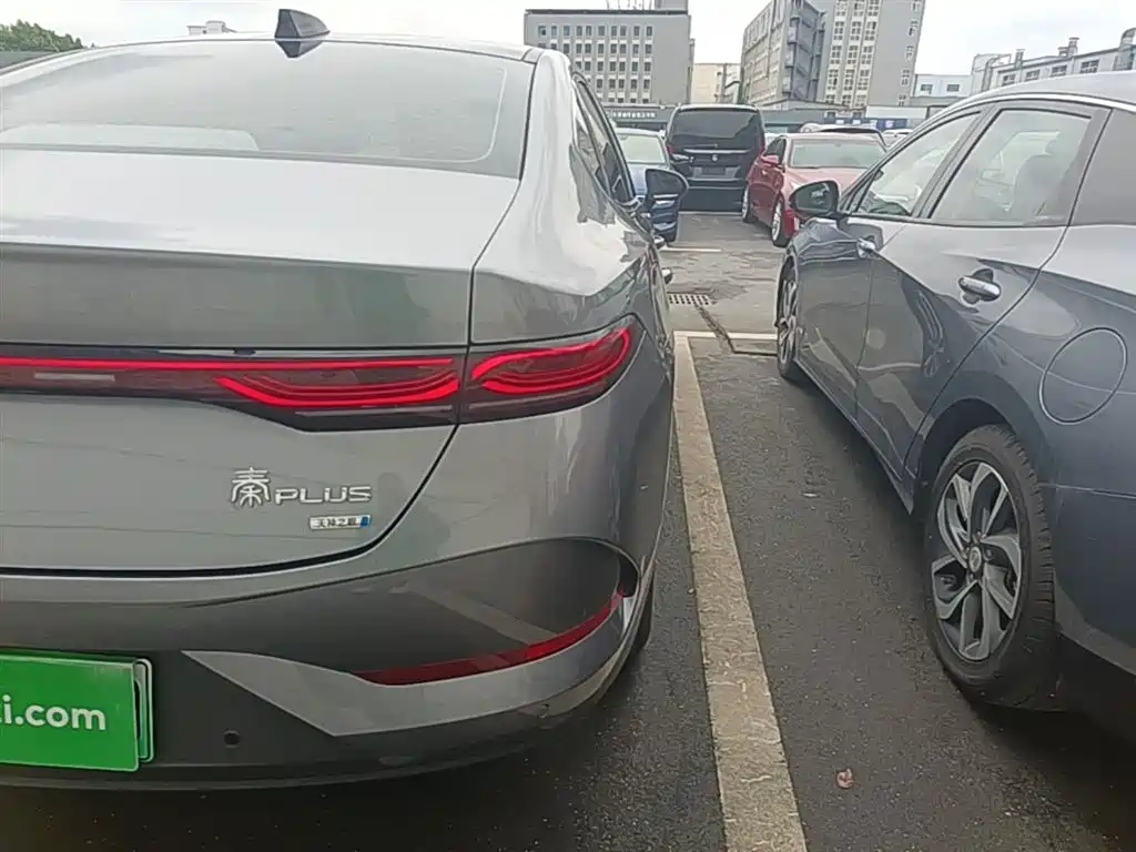 BYD Qin PLUS 2025 DM-i Smart Drive Edition 120KM Surpassing Type фото 8