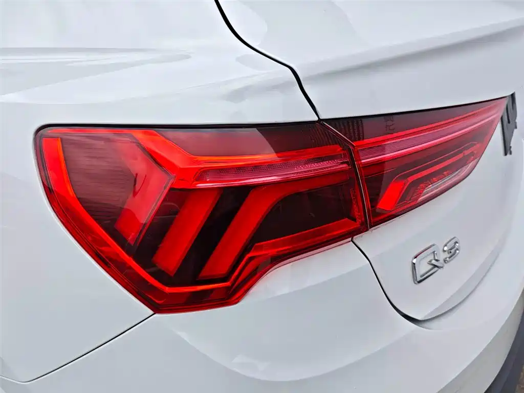 Audi Q3 Sportback 2022 40 TFSI Fashion фото 11