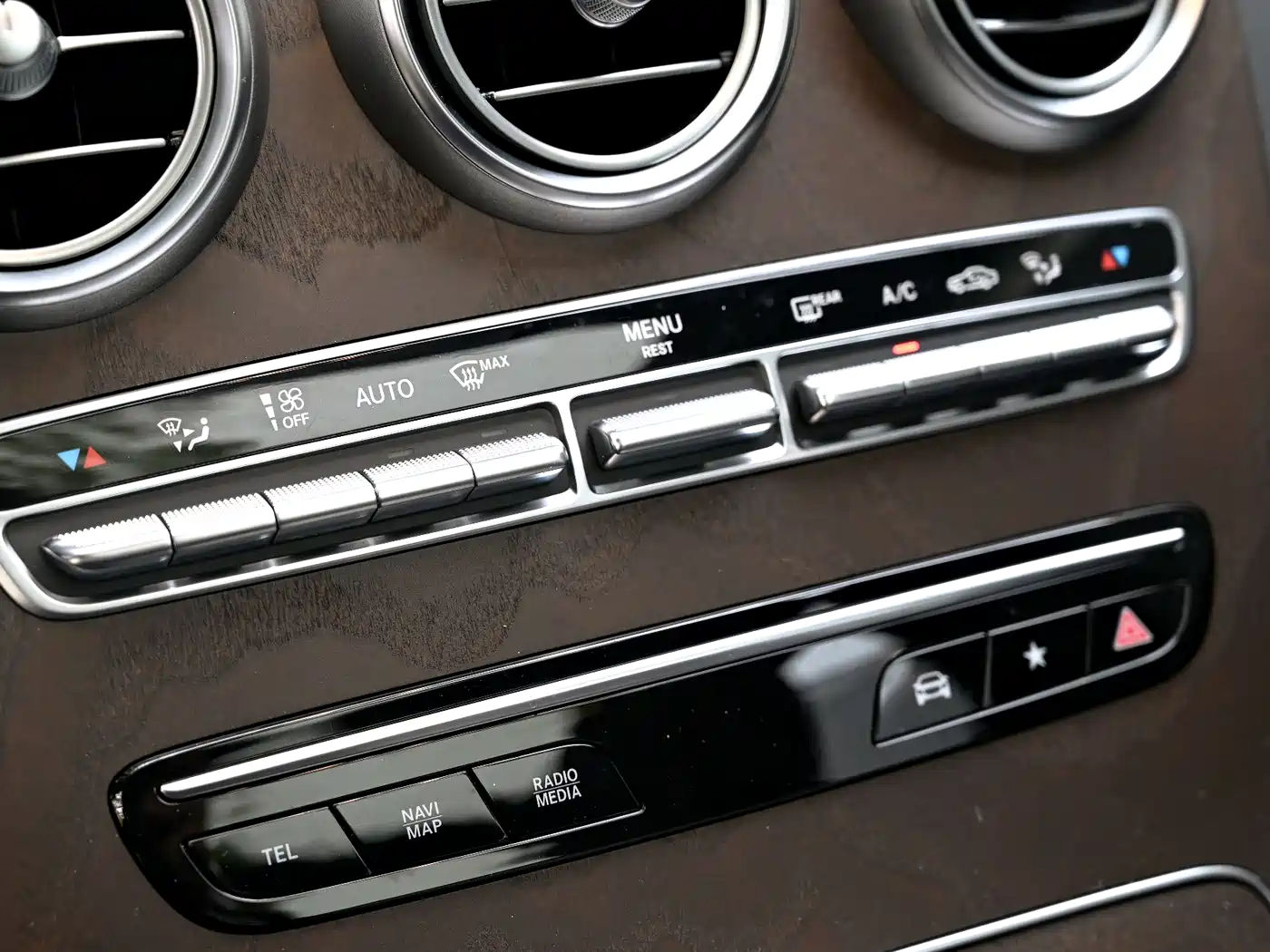 Mercedes-Benz GLC 2020 Facelift GLC 300 L 4MATIC Dynamic фото 22