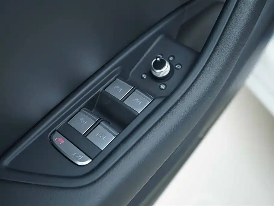 Audi A4L 2024 40 TFSI Fashion Dynamic фото 10