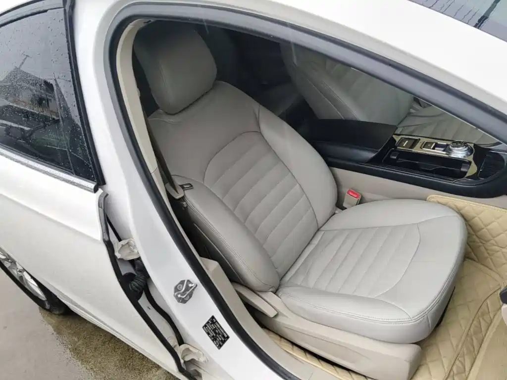 Фото 25 - Ford Mondeo