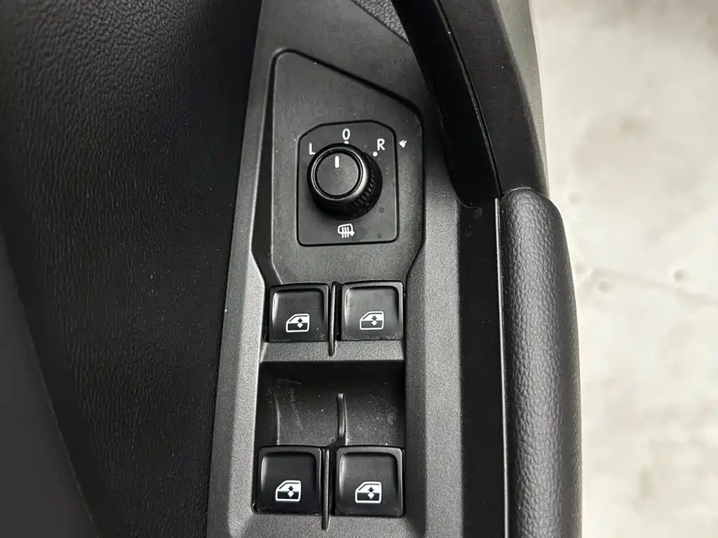 Volkswagen Tharu 2021 Model 280TSI 2WD Comfort Edition фото 16