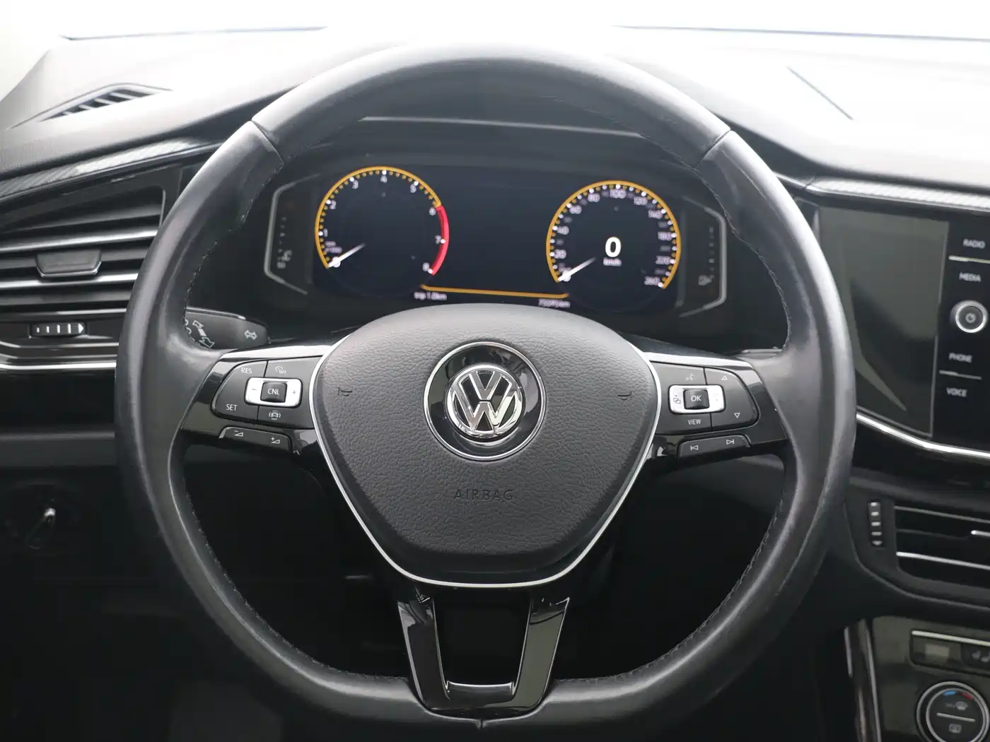 Volkswagen Tayron 2019 330TSI 2WD Luxury Plus China VI фото 12