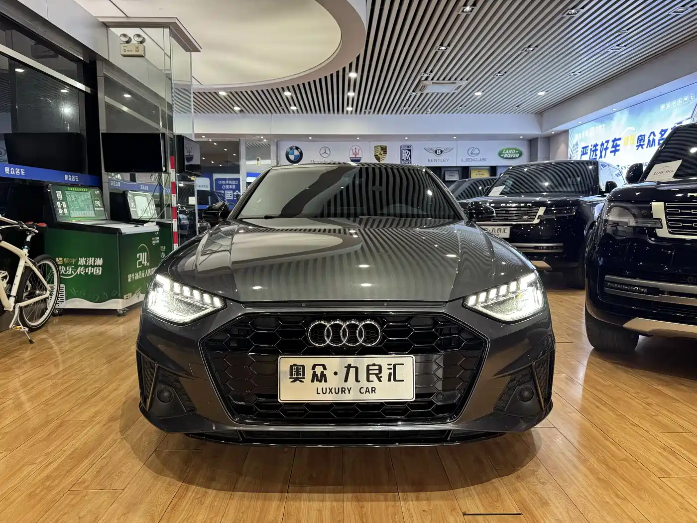 Audi A4L 2023 40 TFSI Luxury Sport фото 2