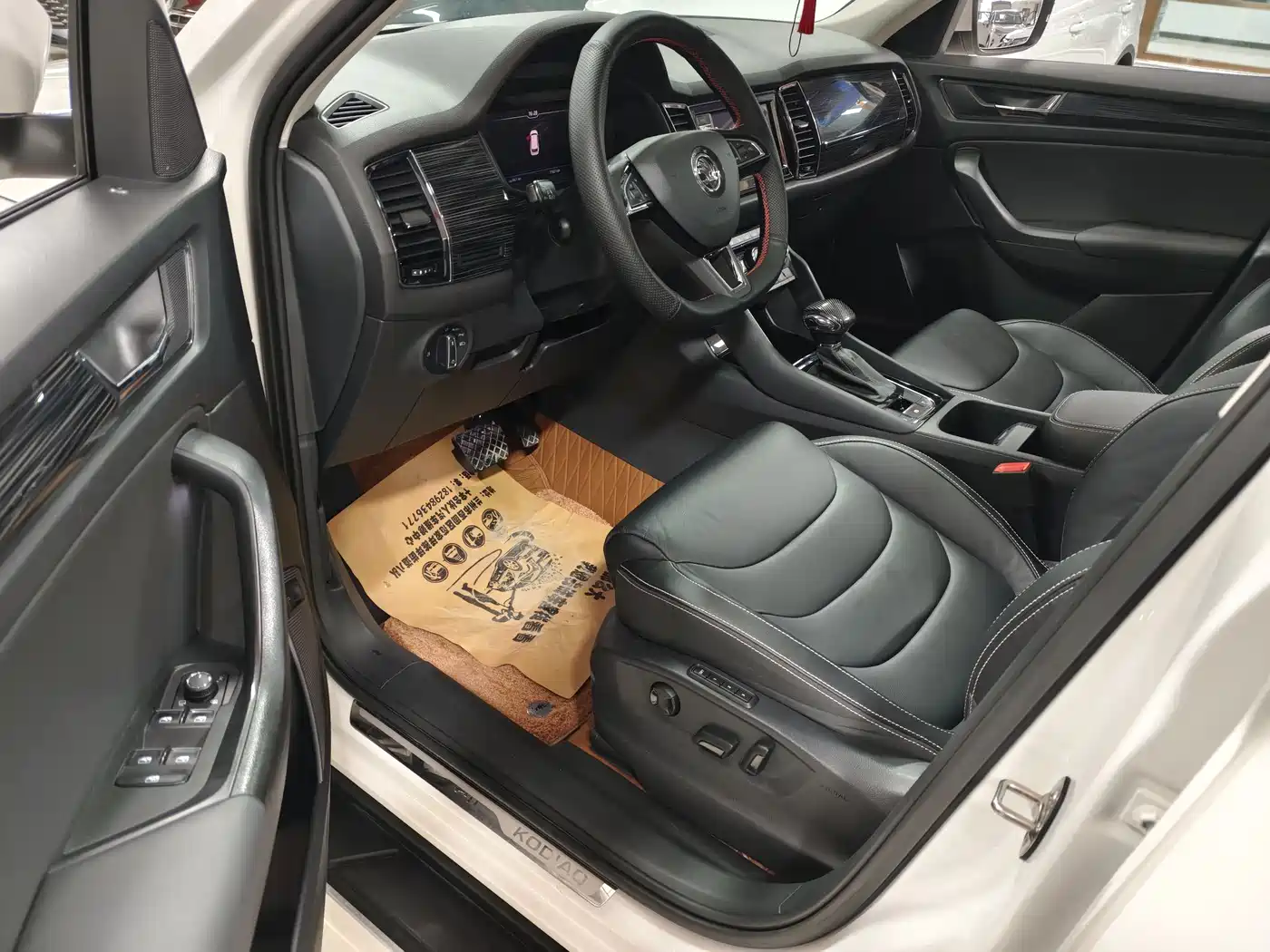 Škoda Kodiaq 2019 Facelift TSI330 5-Seater 2WD Luxury Premium Edition China V фото 5
