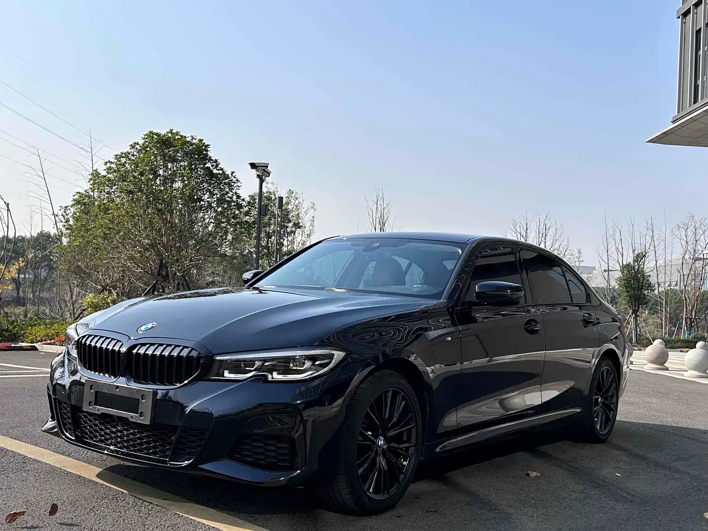 BMW 3 Series 2022 325Li M Sport Shadow Edition