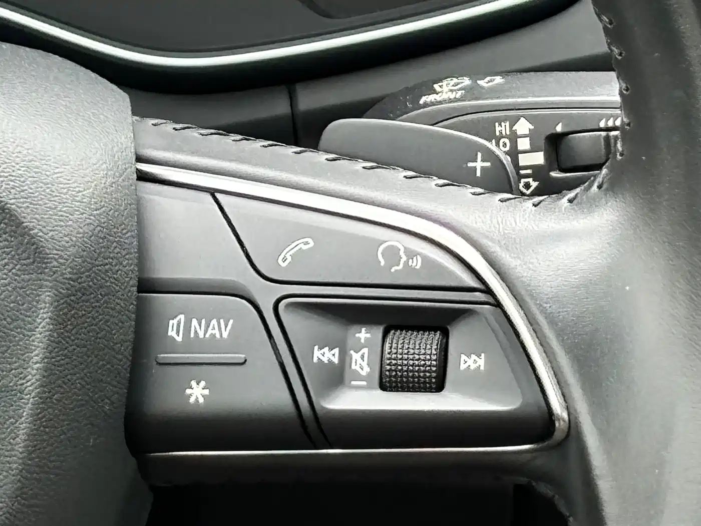 Audi Q5L 2020 40 TFSI Prestige Fashion фото 15