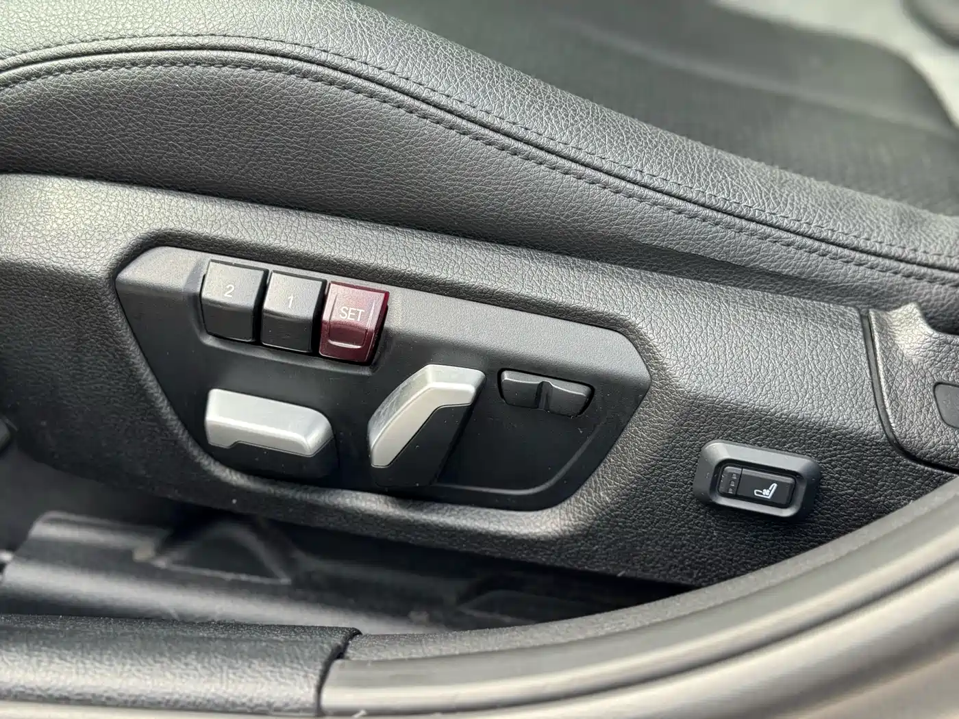 BMW 3 Series 2018 320Li Fashion Style фото 20