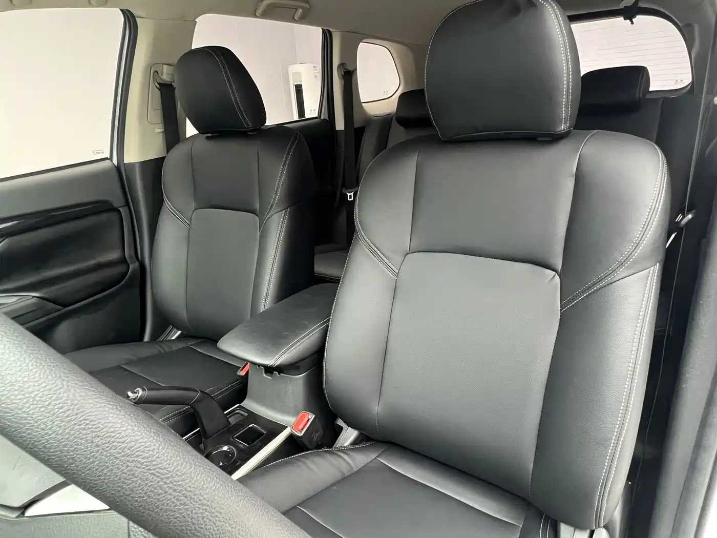 Mitsubishi Outlander 2021 Facelift 2.0L 2WD Comfort Edition 5-Seater фото 11