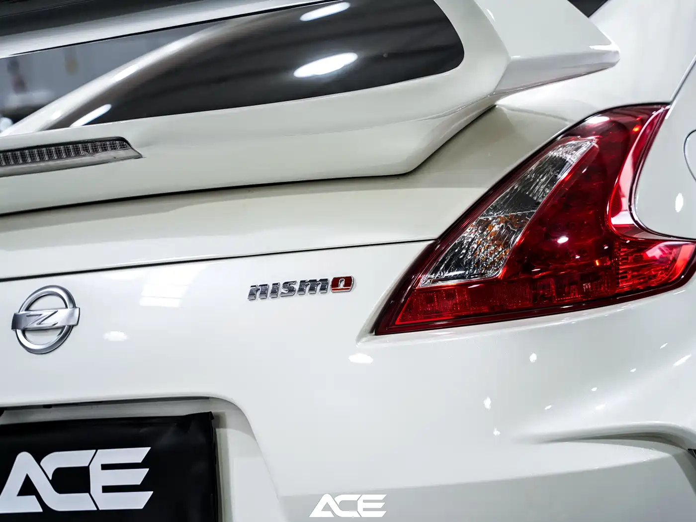 Nissan 370Z 2015 3.7L NISMO фото 8