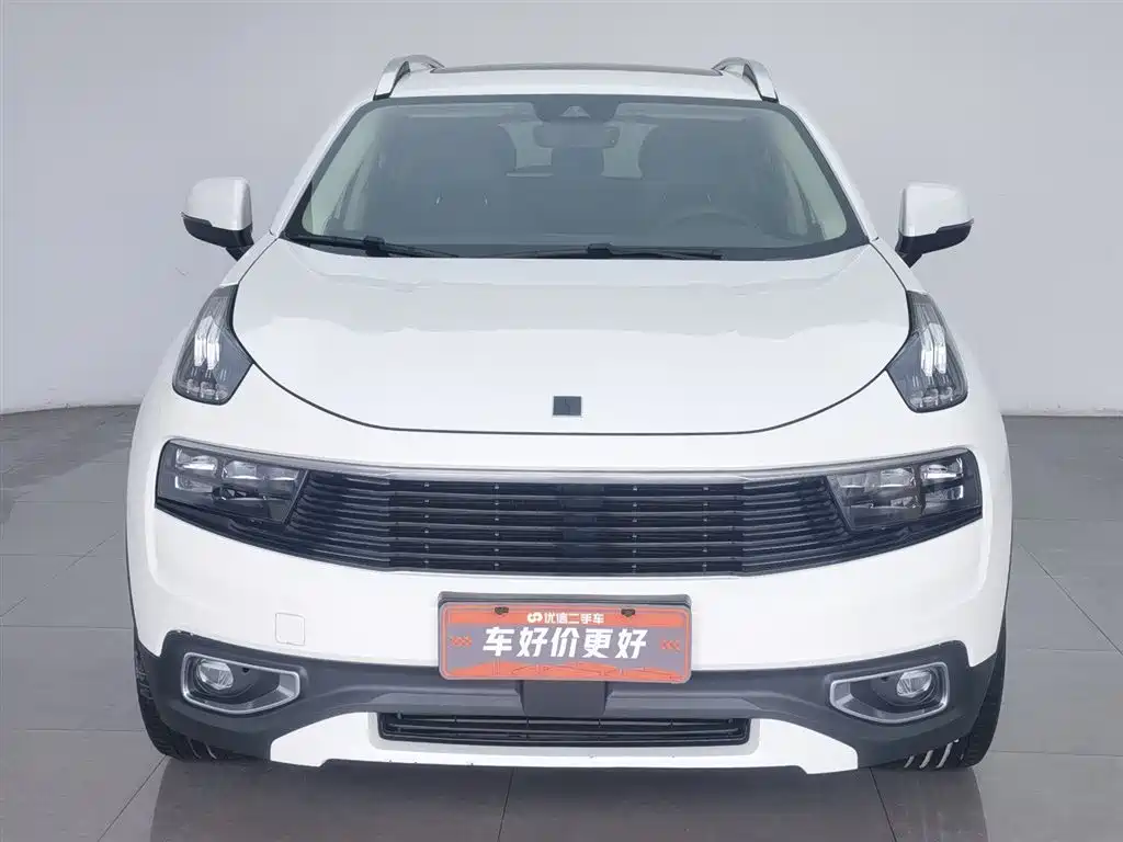 Lynk & Co 01 2017 2.0T 2WD Pro Version фото 3