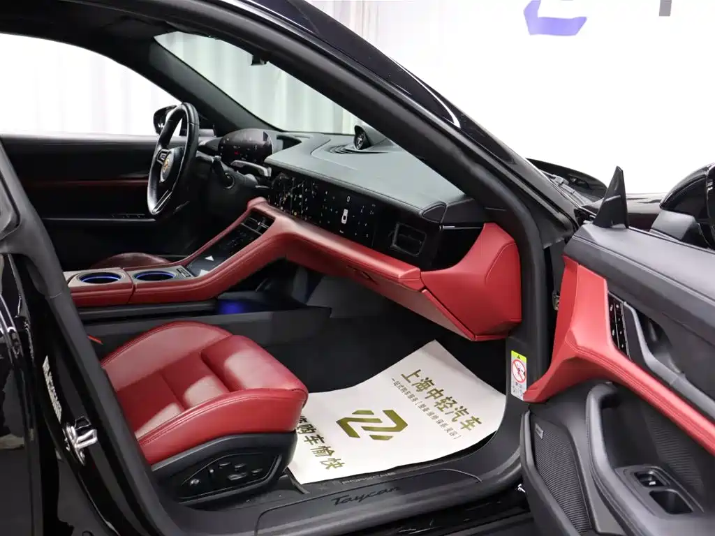 Porsche Taycan 2020 Taycan фото 22