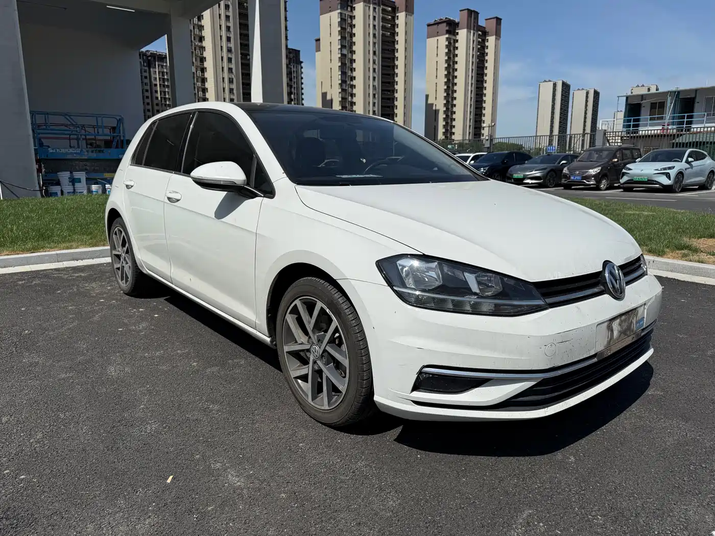 Volkswagen Golf 2020 Beloved Edition 200TSI DSG Comfort фото 14