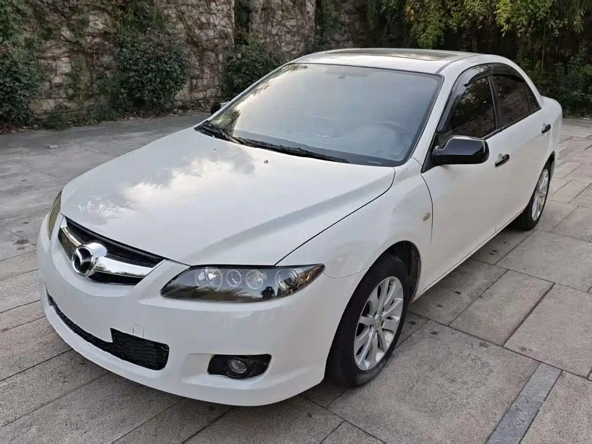 Фото 1 - Mazda 6