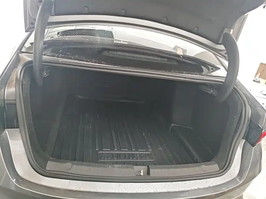 BYD Qin PLUS 2025 DM-i Smart Drive 55KM Leader фото 19