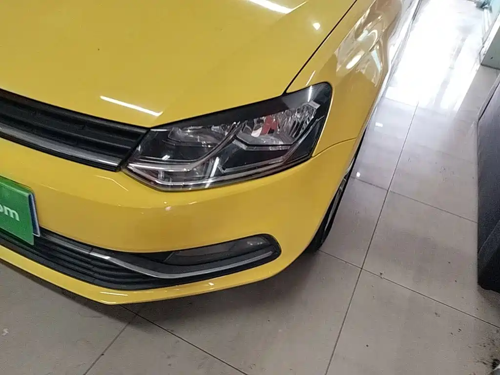 Volkswagen Polo 2015 2014 1.6L Automatic Comfort Edition