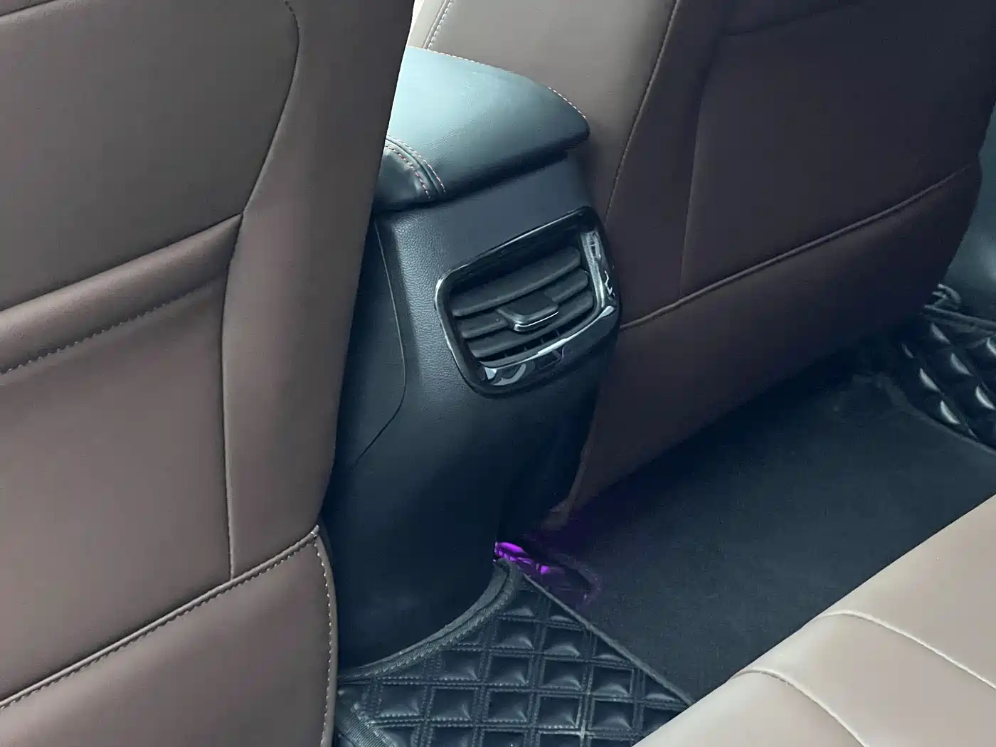 Chevrolet Monza 2024 1.5L Dual-Clutch Delight Edition фото 15