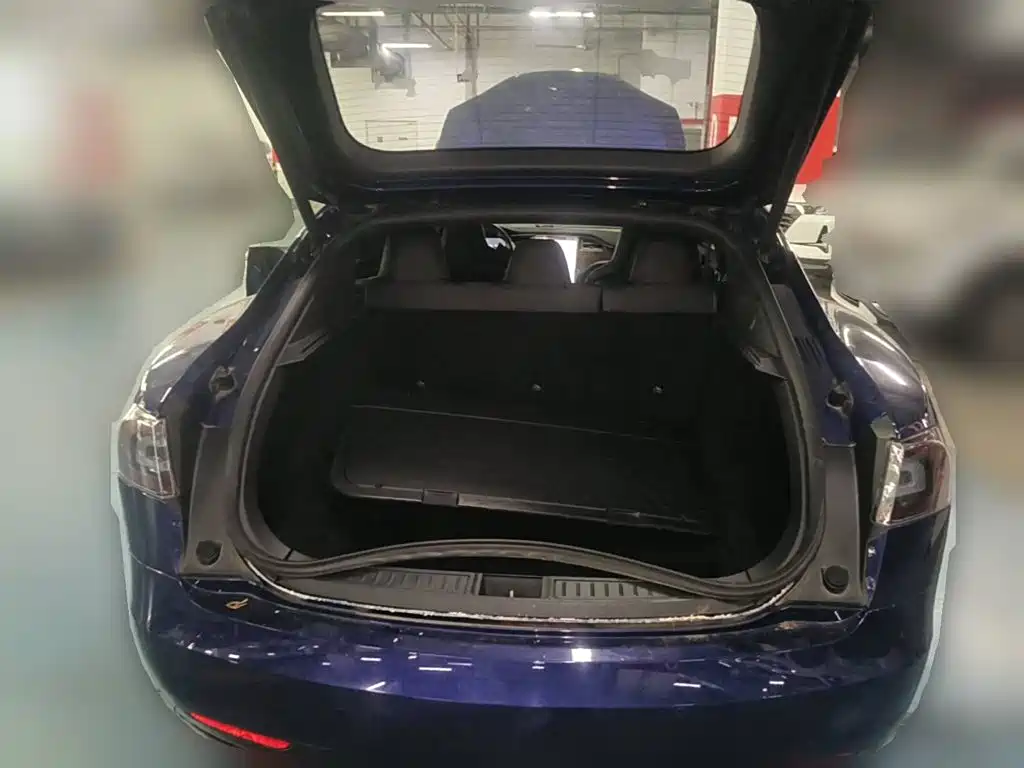Photo 5 - Tesla Model S