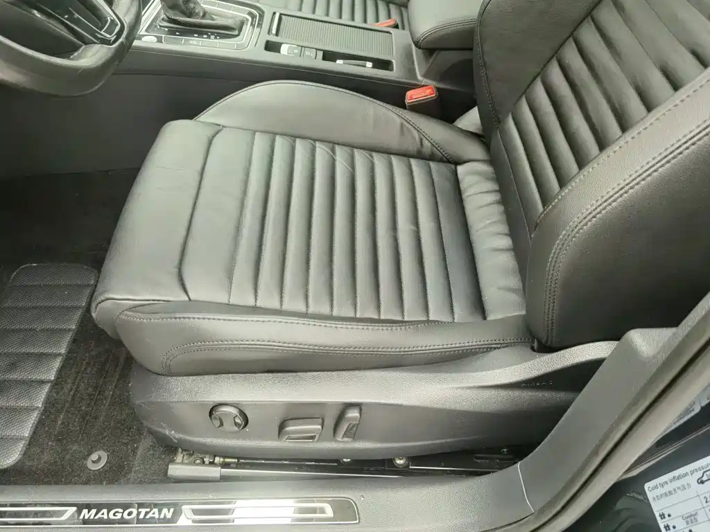 Фото 20 - Volkswagen Magotan