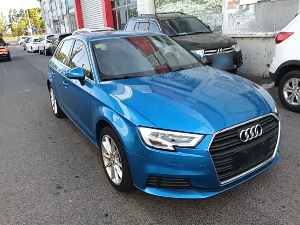Audi A3 2018 30th Anniversary Sportback 35 TFSI Progressive фото 4