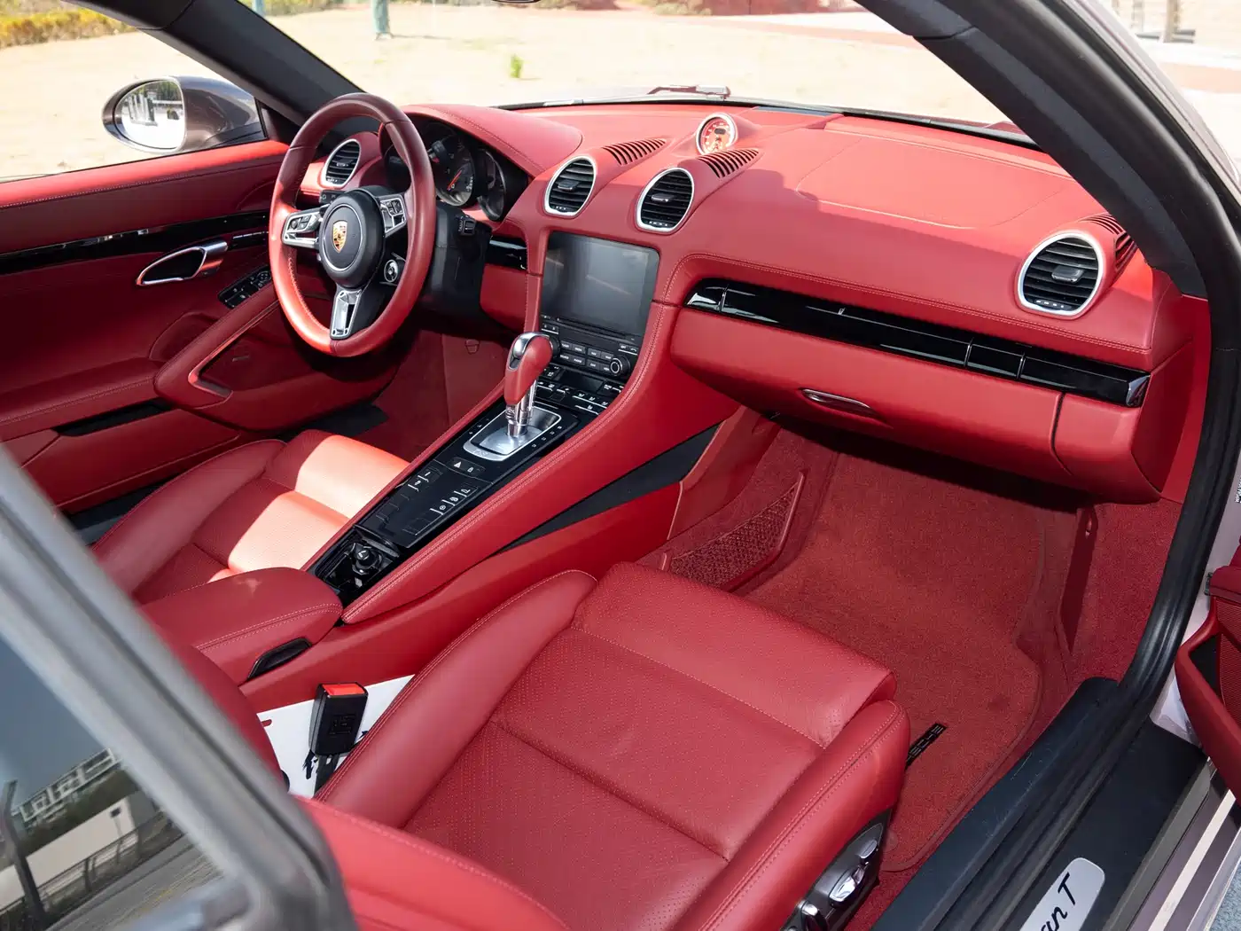 Porsche 718 2022 Cayman T 2.0T фото 12