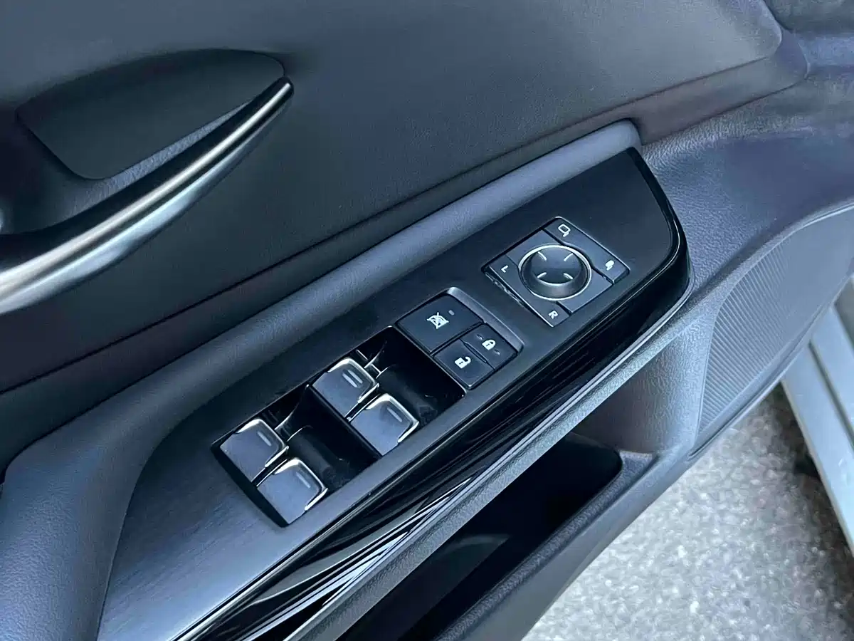 Lexus ES 2023 260 Excellence фото 10