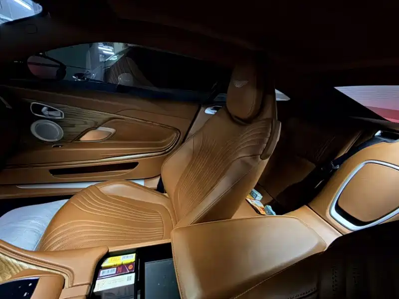 Aston Martin DB11 2018 2019 Model 4.0T V8 Coupe